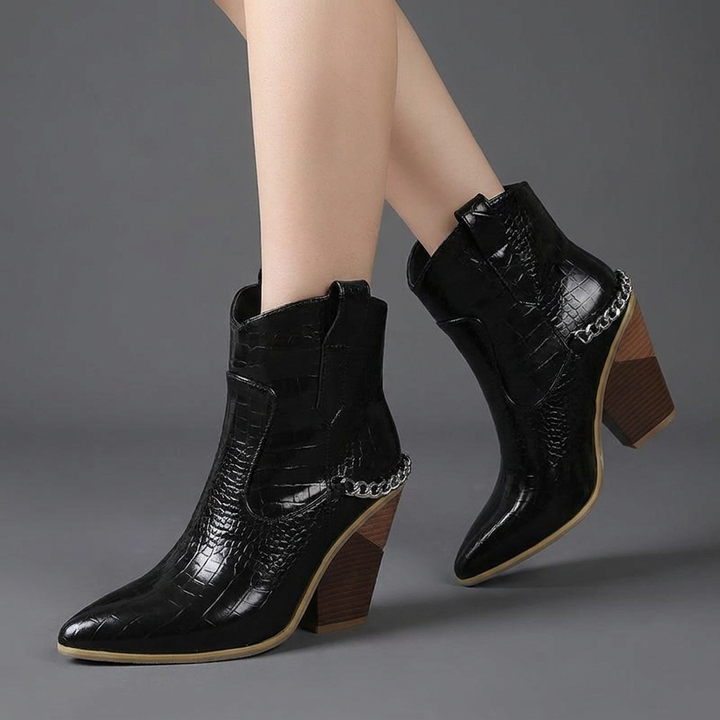 Savannah Wedge Boot