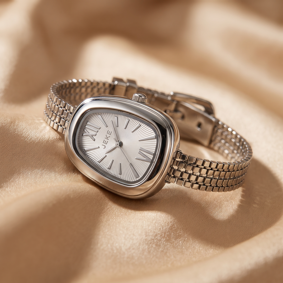 Amoura Watch