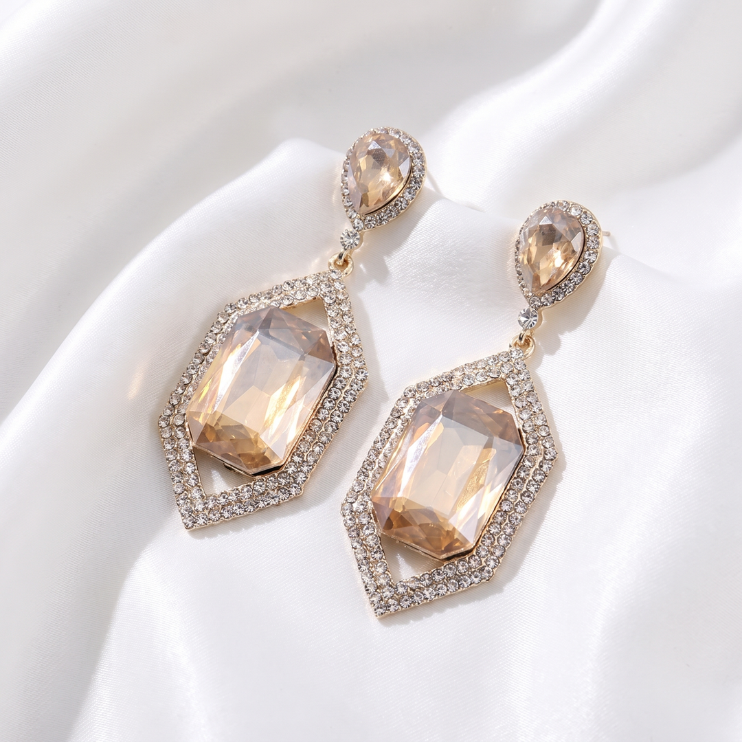 Amora Earrings